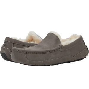 UGG Men's Ascot Slippers